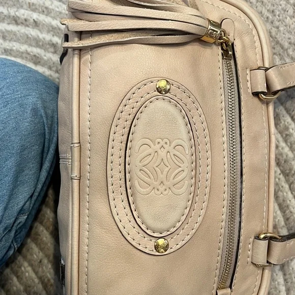 Vintage Loewe Nappa Leather Cream / Light Pink Mini Anagram Boston bag. - Picture 4 of 13